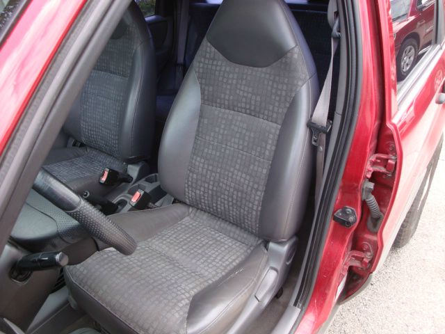 Ford Escape 2001 photo 1