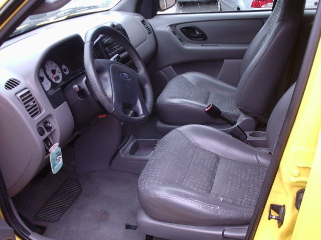 Ford Escape 2001 photo 3