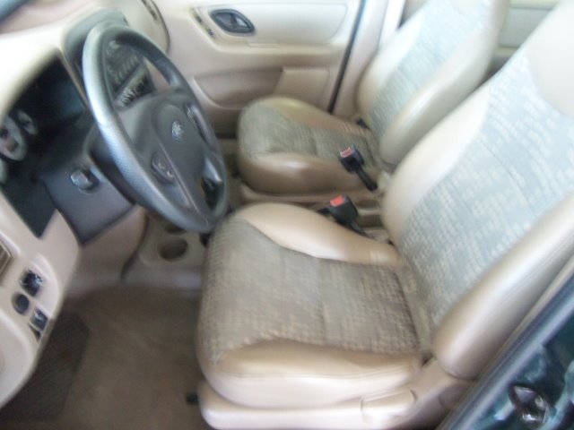 Ford Escape 2001 photo 3