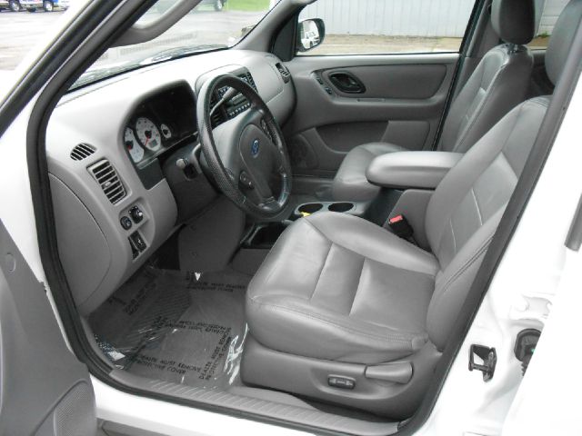 Ford Escape 2002 photo 3