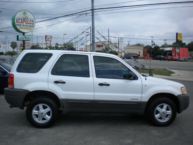 Ford Escape 2002 photo 3