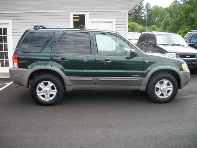 Ford Escape 2002 photo 1