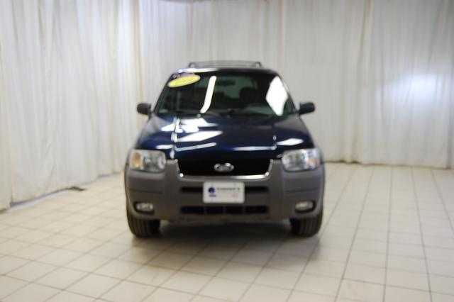 Ford Escape 2002 photo 1