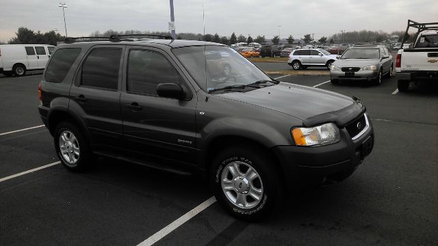 Ford Escape 2002 photo 1