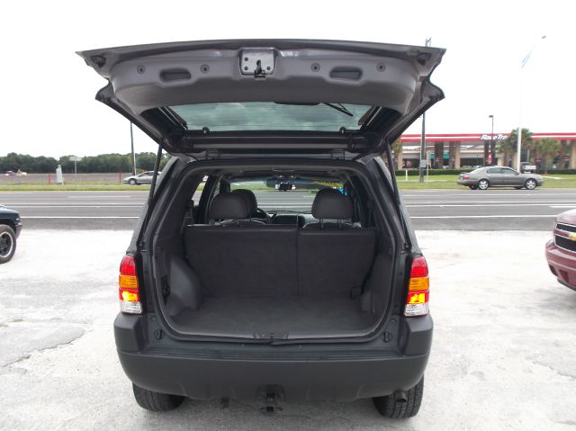 Ford Escape 2002 photo 18