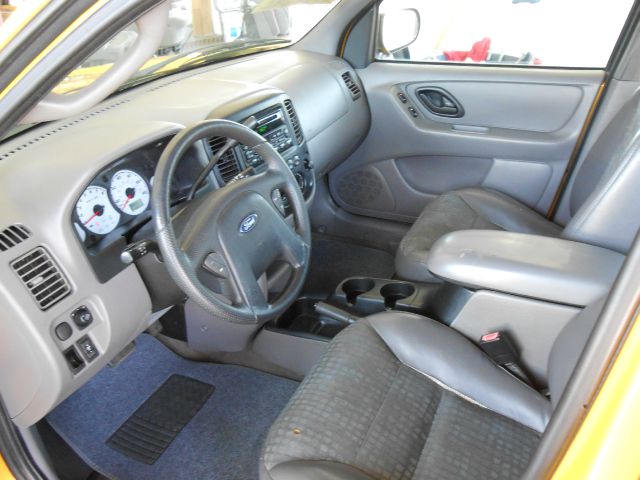 Ford Escape 2002 photo 2