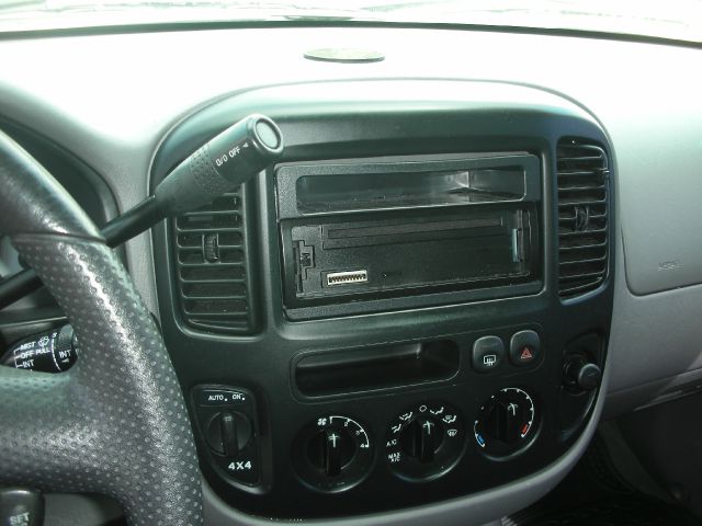 Ford Escape 2002 photo 2