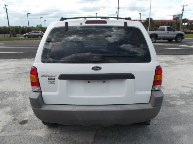 Ford Escape 2002 photo 2