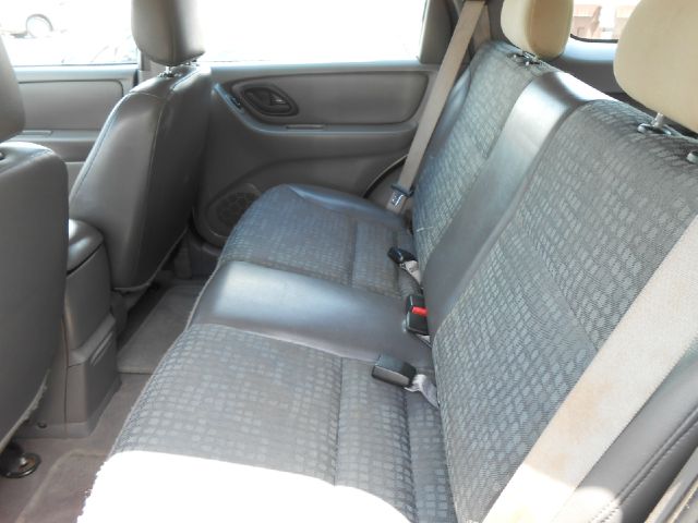 Ford Escape 2002 photo 3