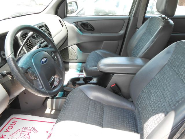 Ford Escape 2002 photo 4