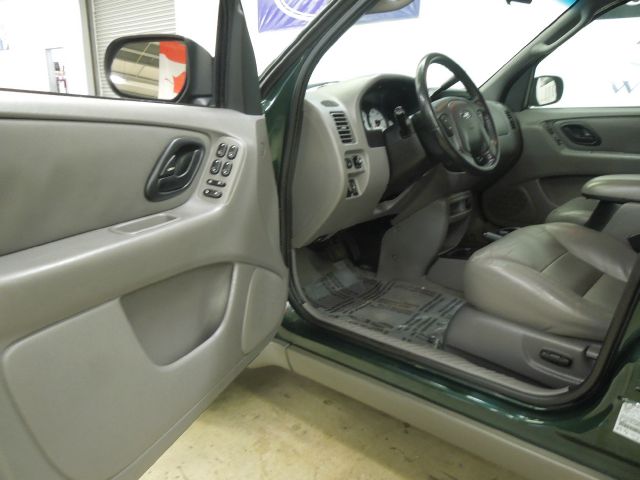 Ford Escape 2002 photo 10