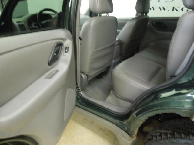 Ford Escape 2002 photo 22