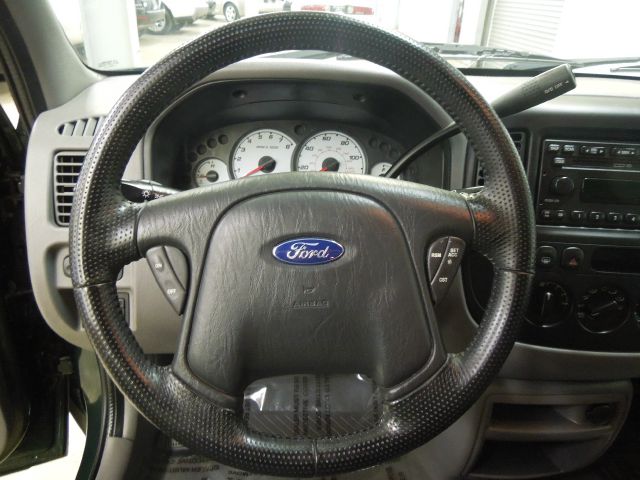 Ford Escape 2002 photo 8