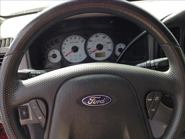 Ford Escape 2002 photo 2