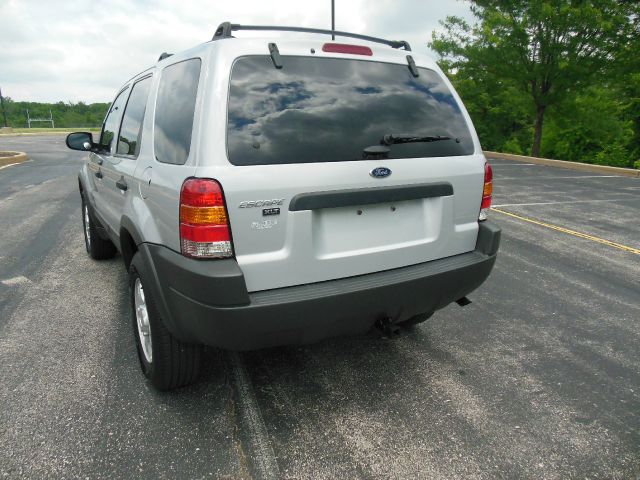 Ford Escape 2002 photo 3