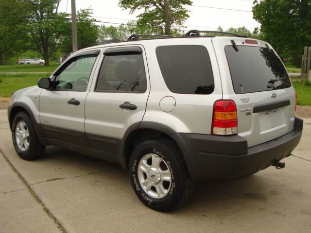 Ford Escape 2002 photo 2