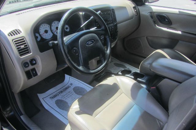 Ford Escape 2002 photo 16