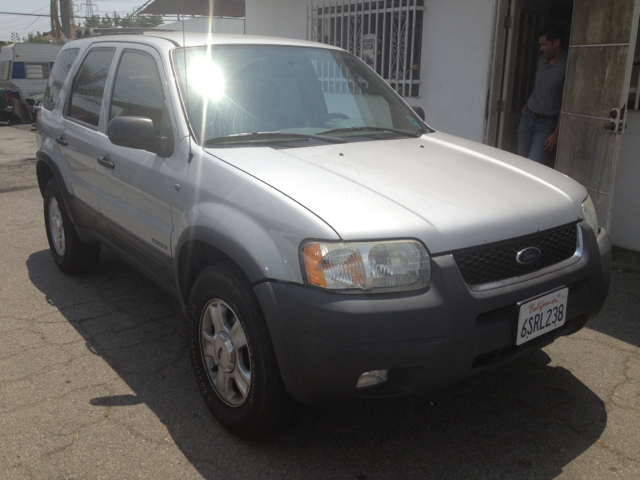 Ford Escape 2002 photo 2