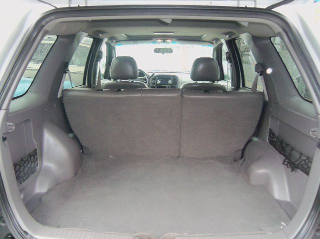 Ford Escape 2002 photo 1