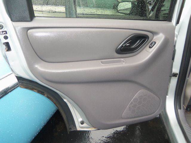 Ford Escape 2002 photo 6