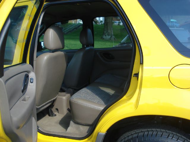 Ford Escape 2002 photo 2