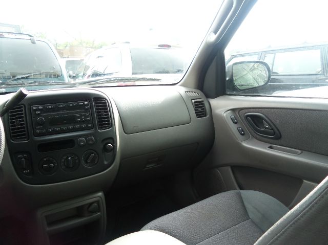 Ford Escape 2002 photo 4