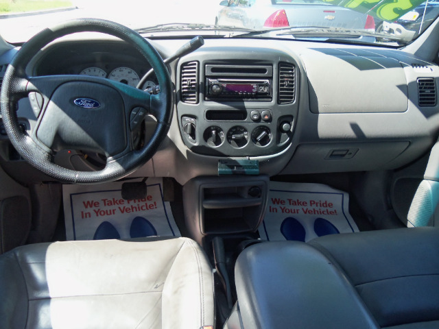 Ford Escape 2002 photo 3