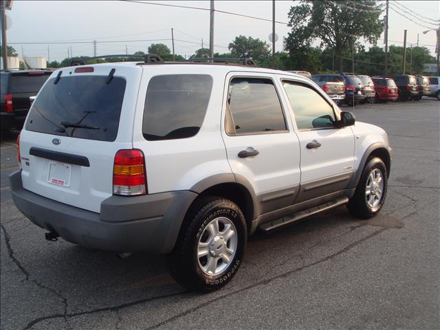 Ford Escape 2002 photo 2