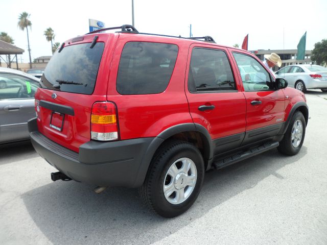 Ford Escape 2002 photo 2