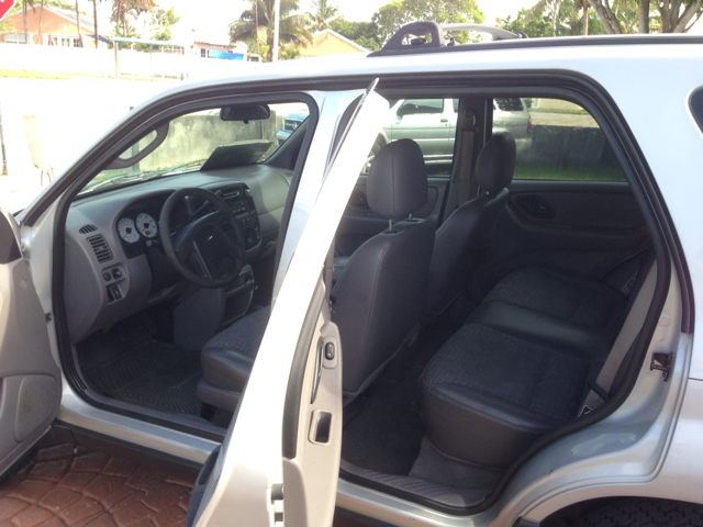 Ford Escape 2WD 4dr V6 XLT SUV