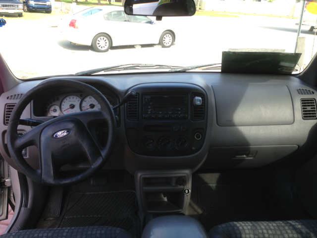 Ford Escape 2002 photo 2