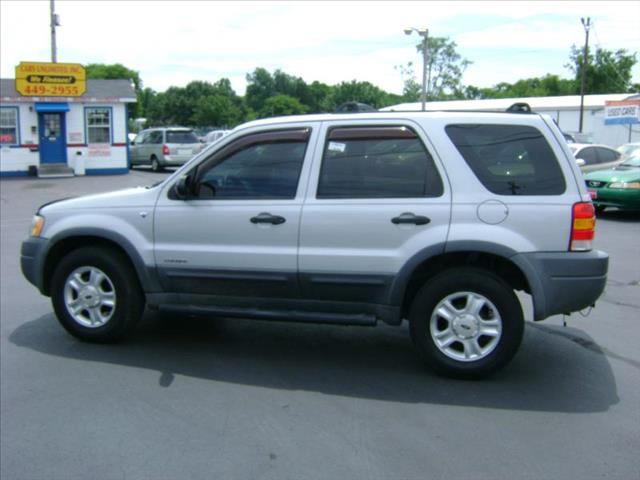 Ford Escape 2002 photo 1