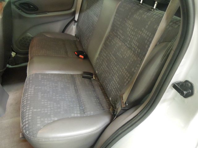 Ford Escape 2002 photo 13