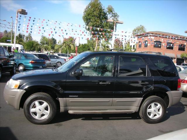 Ford Escape 2002 photo 1