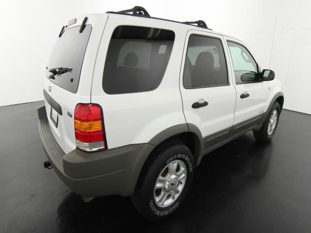 Ford Escape 2002 photo 23