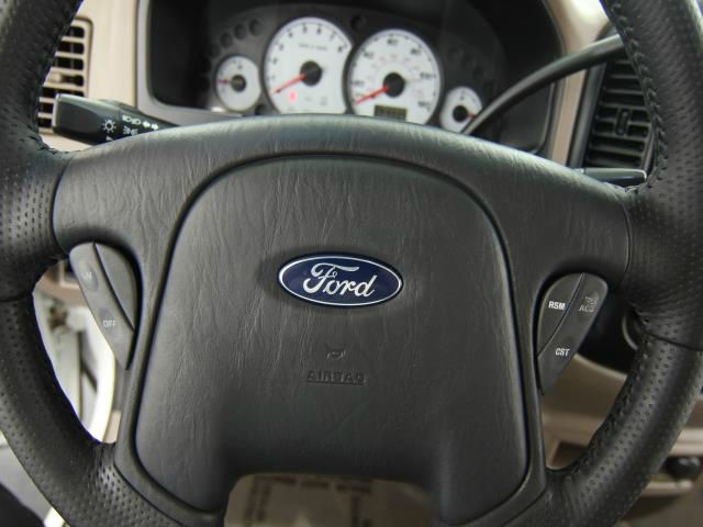 Ford Escape 2002 photo 6