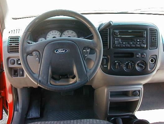 Ford Escape 2002 photo 32