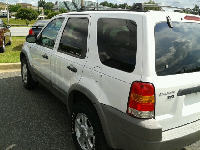 Ford Escape 2002 photo 3