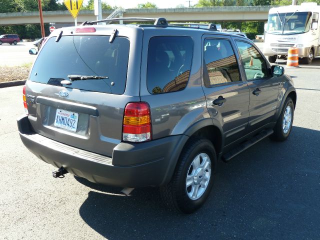 Ford Escape 2002 photo 1