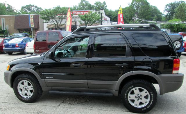 Ford Escape 2002 photo 1