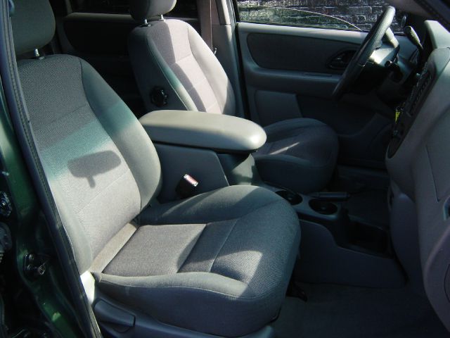 Ford Escape 2002 photo 9