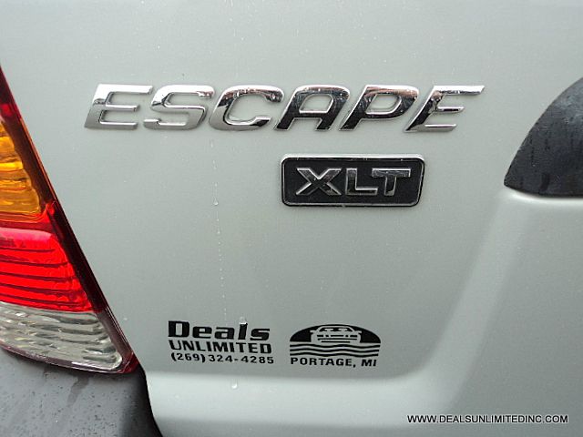 Ford Escape 2002 photo 12