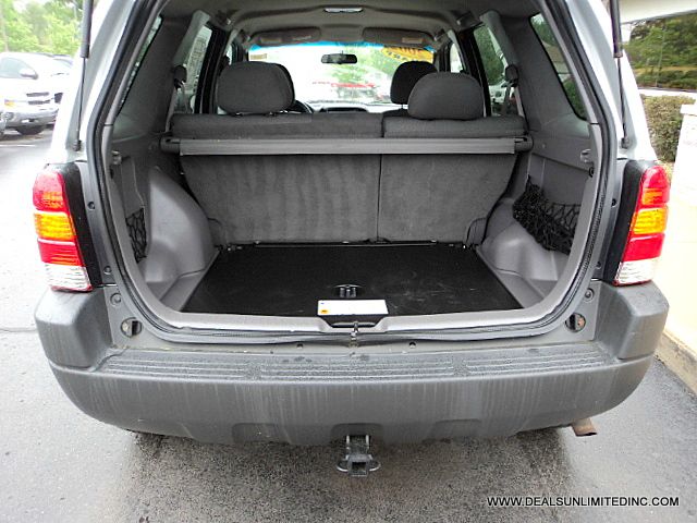 Ford Escape 2002 photo 3