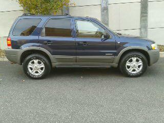 Ford Escape 2002 photo 1