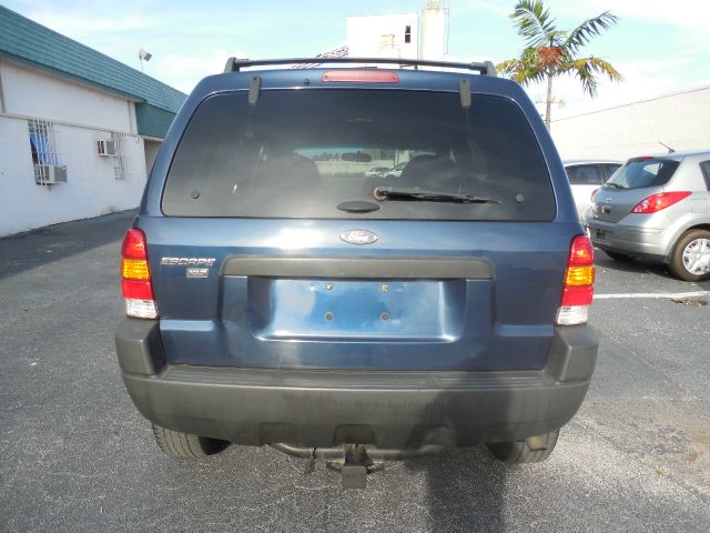 Ford Escape 2003 photo 3