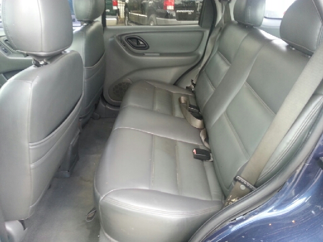 Ford Escape 2003 photo 20