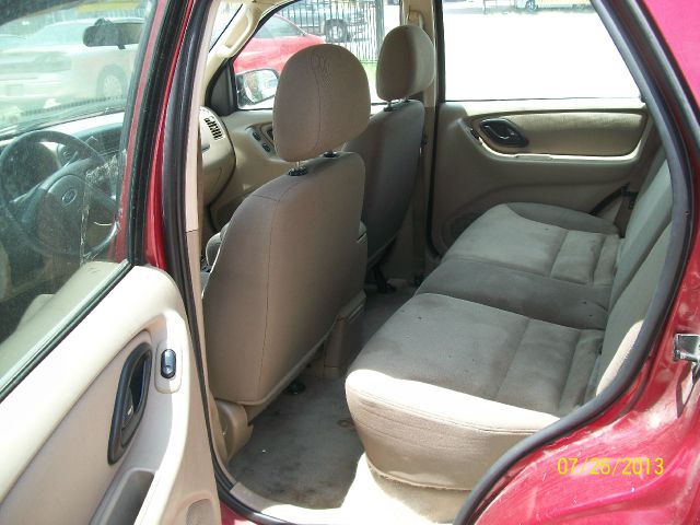 Ford Escape 2003 photo 2