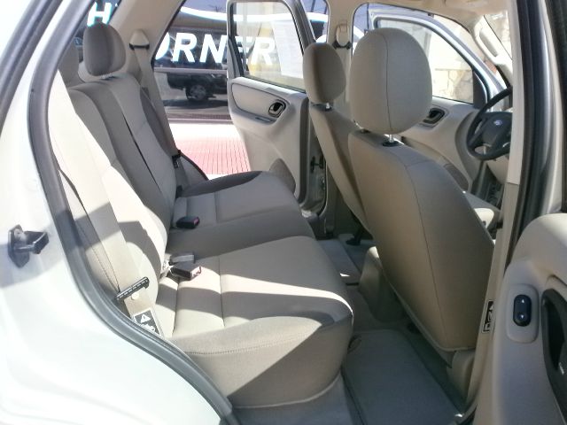 Ford Escape 2003 photo 15