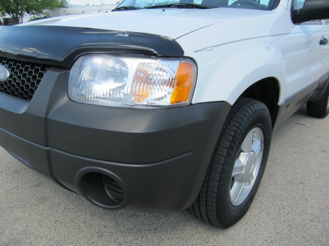 Ford Escape 2003 photo 18