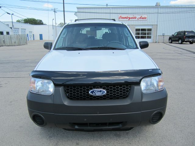 Ford Escape 2003 photo 19